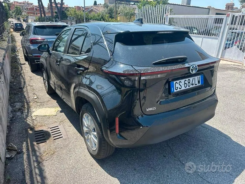 Toyota Yaris Cross 2023 photo 2