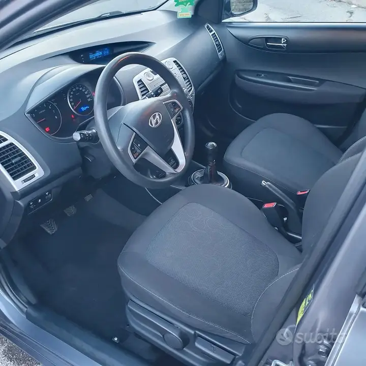 Hyundai I20 2011 photo 5