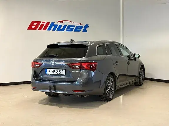 Toyota Avensis 2018 photo 3