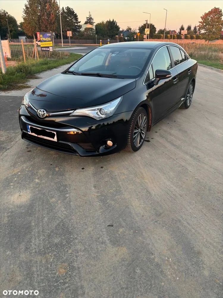 Toyota Avensis 2017 photo 2