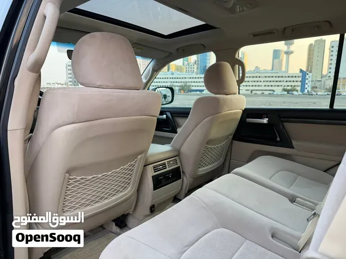 Toyota Land Cruiser 2021 photo 4