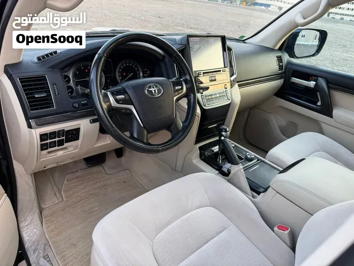 Toyota Land Cruiser 2021 photo 3