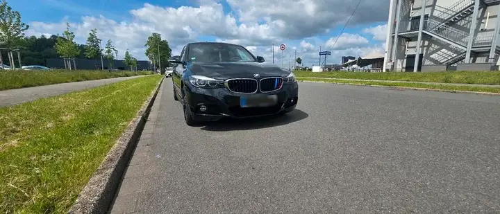 BMW 330I