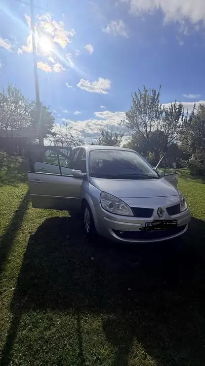 Renault Scenic 2007 photo 2