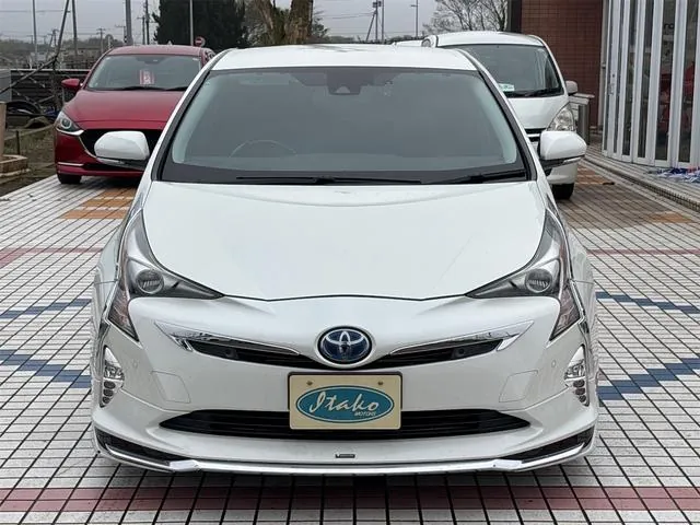 Toyota Prius 2016 photo 3