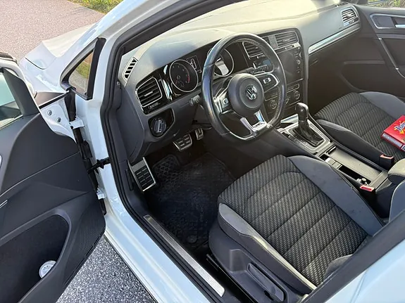 Volkswagen Golf 2019 photo 4