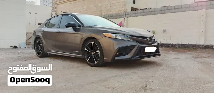 Toyota Camry 2020 photo 2