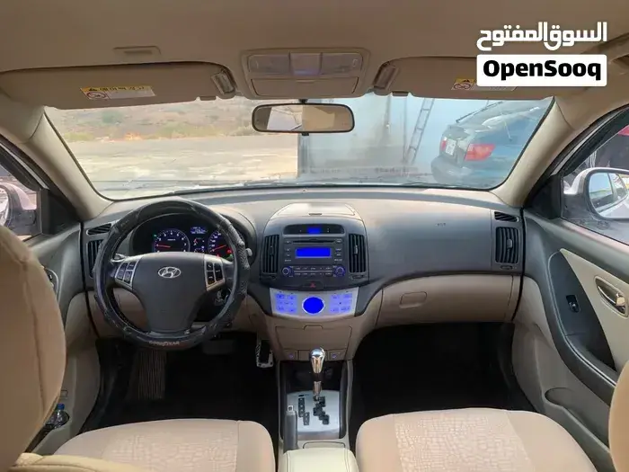 Hyundai Avante 2010 photo 4