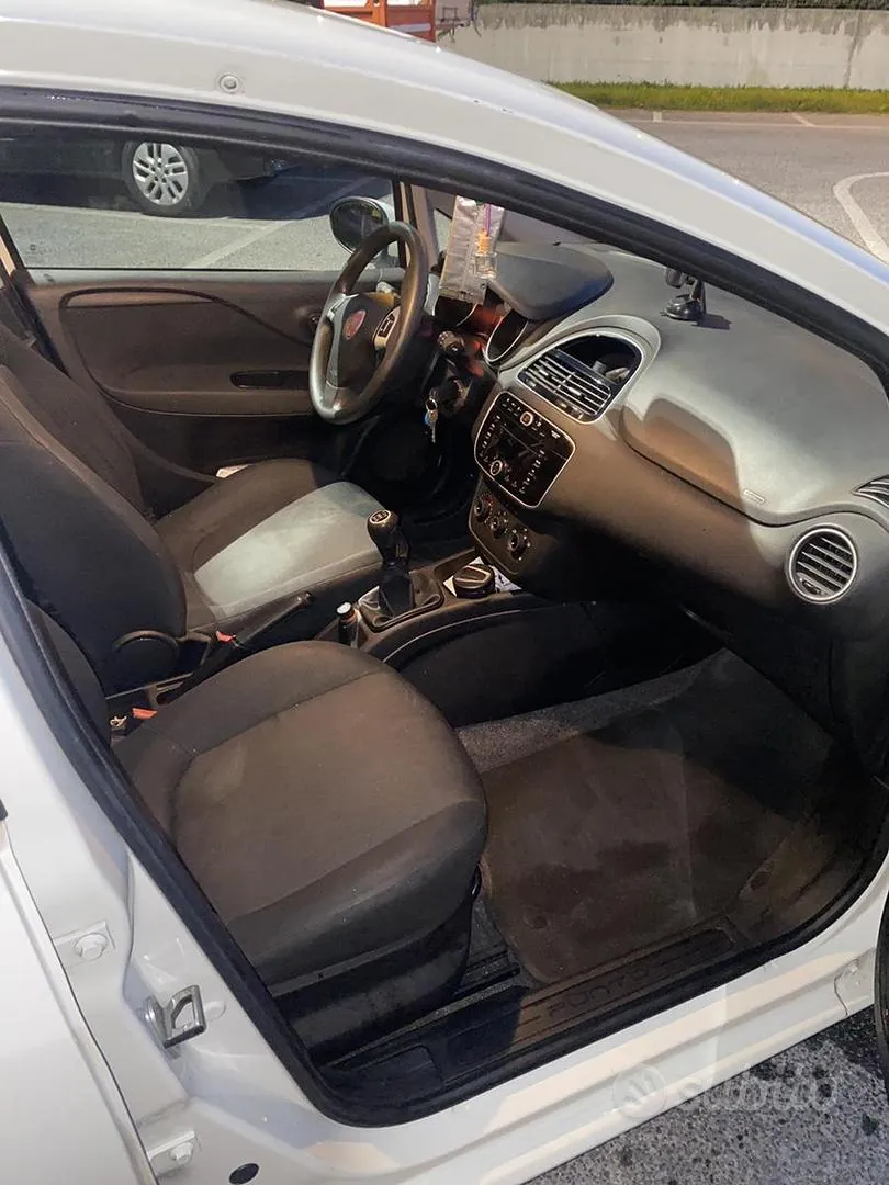 Fiat Punto 2014 photo 5