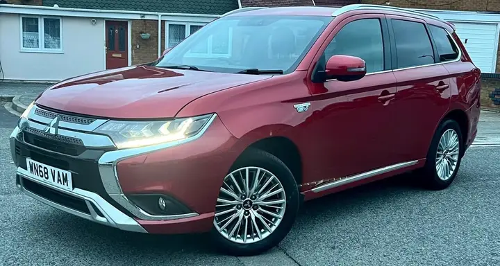 Mitsubishi Outlander 2018 photo 4