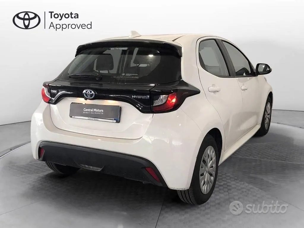 Toyota Yaris 2022 photo 4