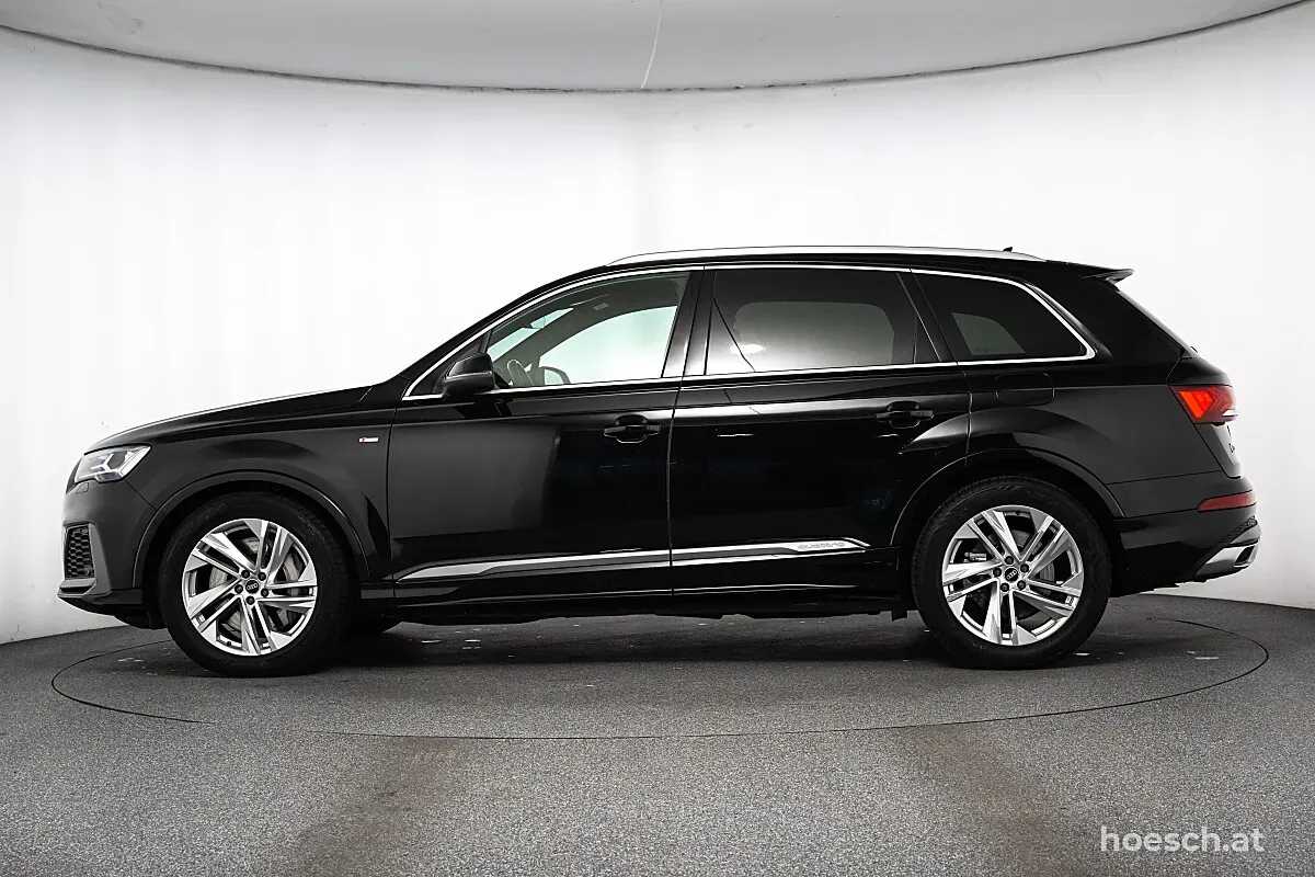 Audi Q7 2021 photo 3