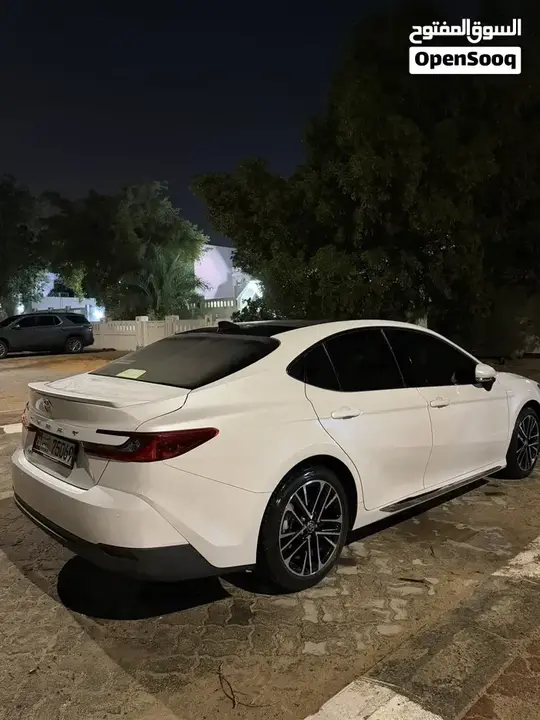 Toyota Camry 2025 photo 2