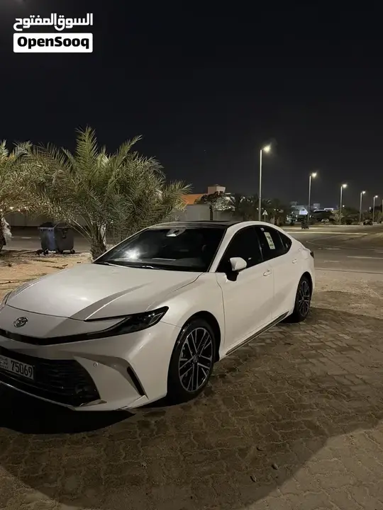 Toyota Camry 2025 photo 4