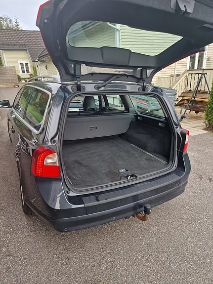 Volvo V70 2011 photo 4