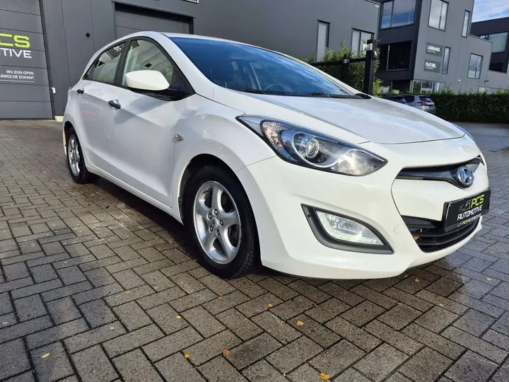 Hyundai I30 2015 photo 3