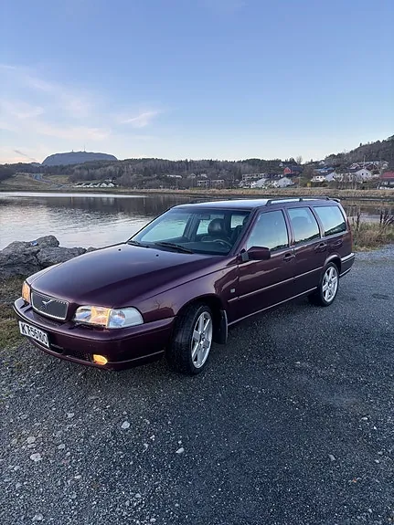 Volvo V70 1999 photo 2