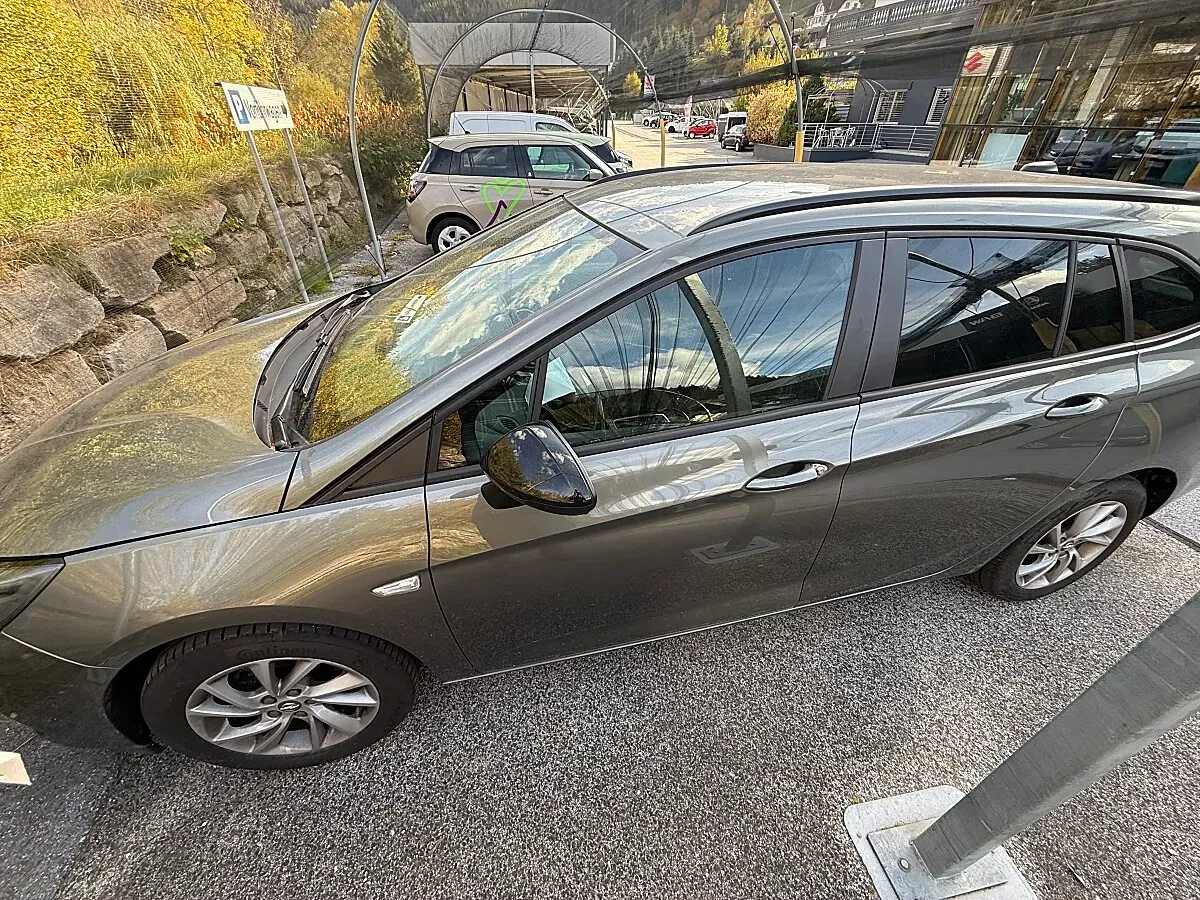 Opel Astra 2021 photo 2