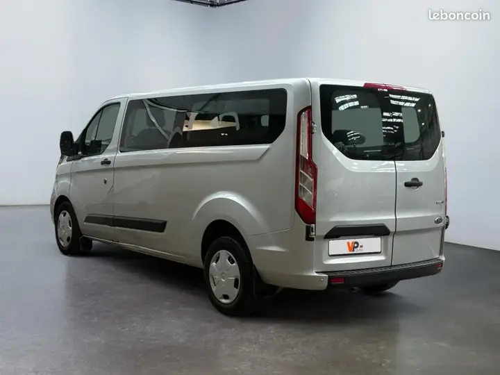 Ford Transit Custom 2023 photo 3