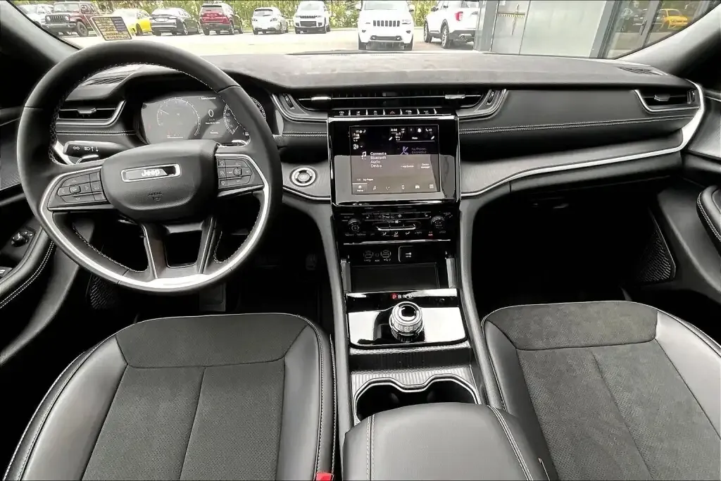 Jeep Grand Cherokee 2025 photo 5