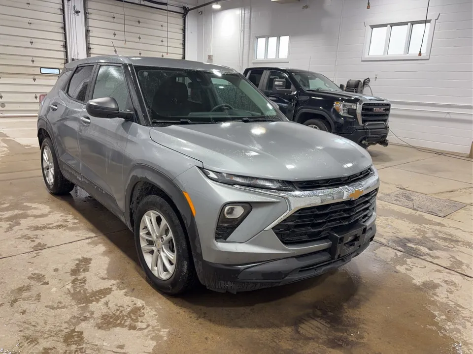 Chevrolet Trailblazer 2024 photo 3