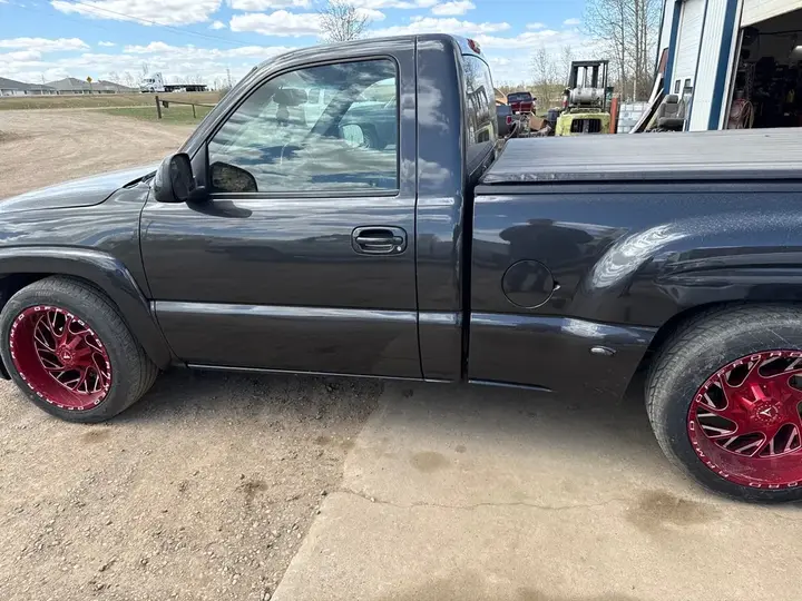 GMC Sierra 2003 photo 4