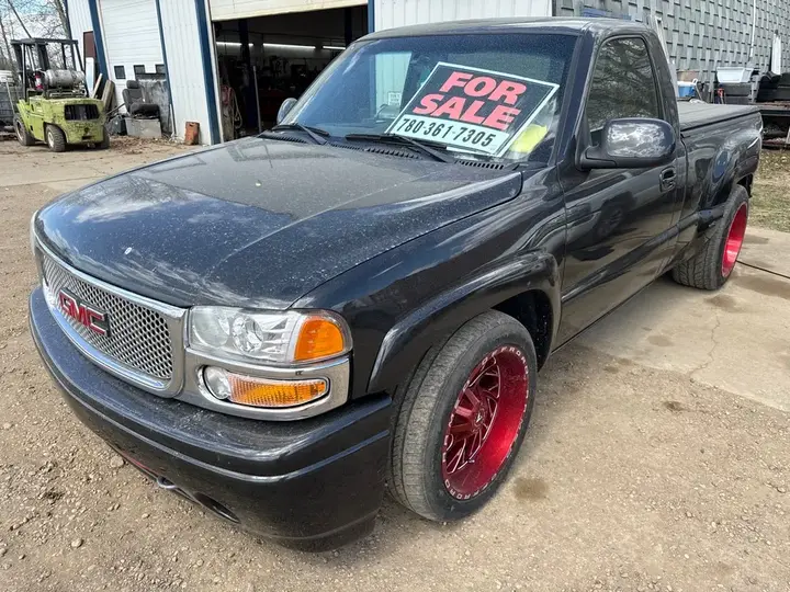 GMC Sierra 2003 photo 2