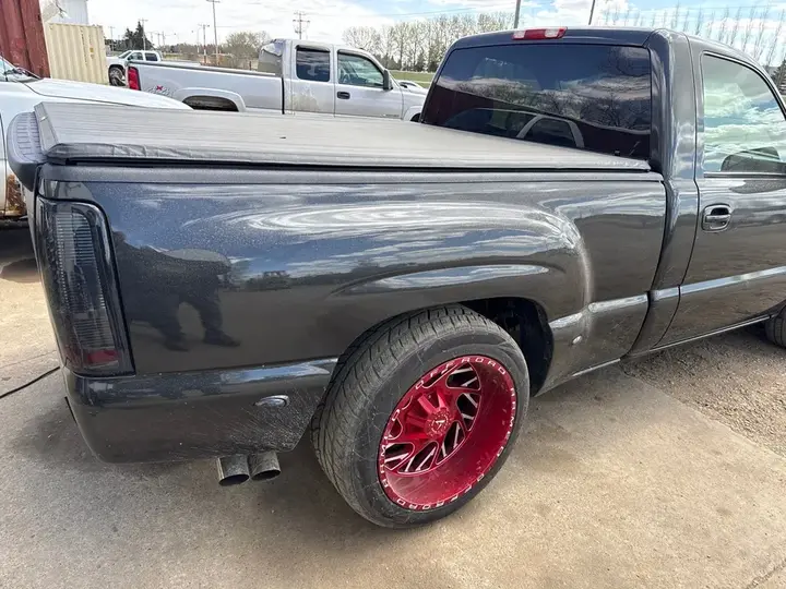 GMC Sierra 2003 photo 3