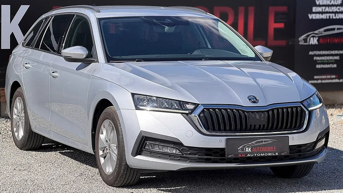 Skoda Octavia 2022 photo 3
