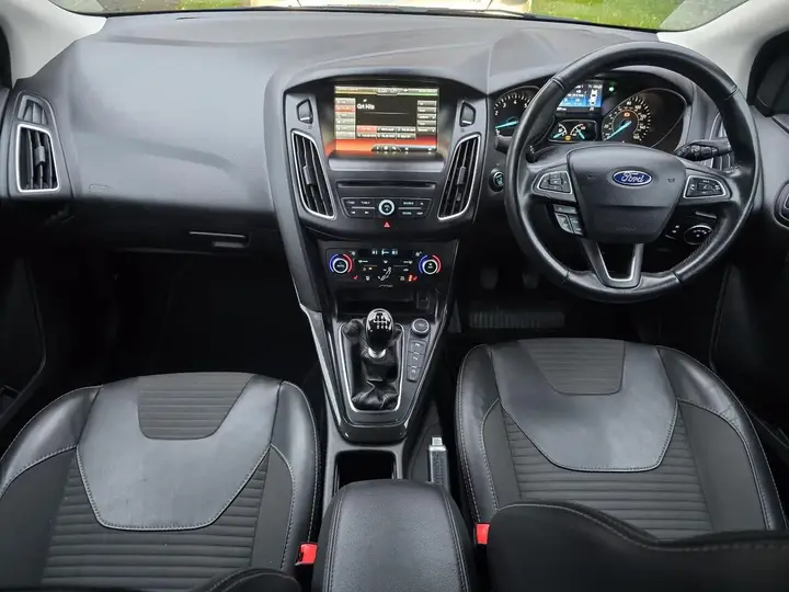 Ford Focus 2015 photo 3