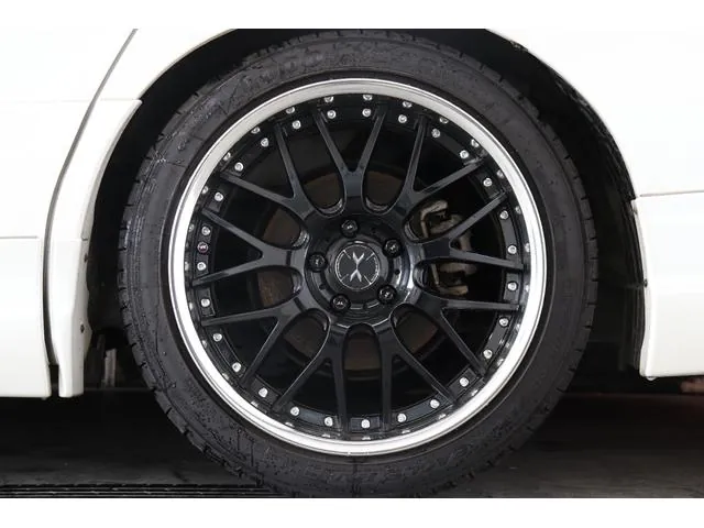 Toyota Es-200 2012 photo 2