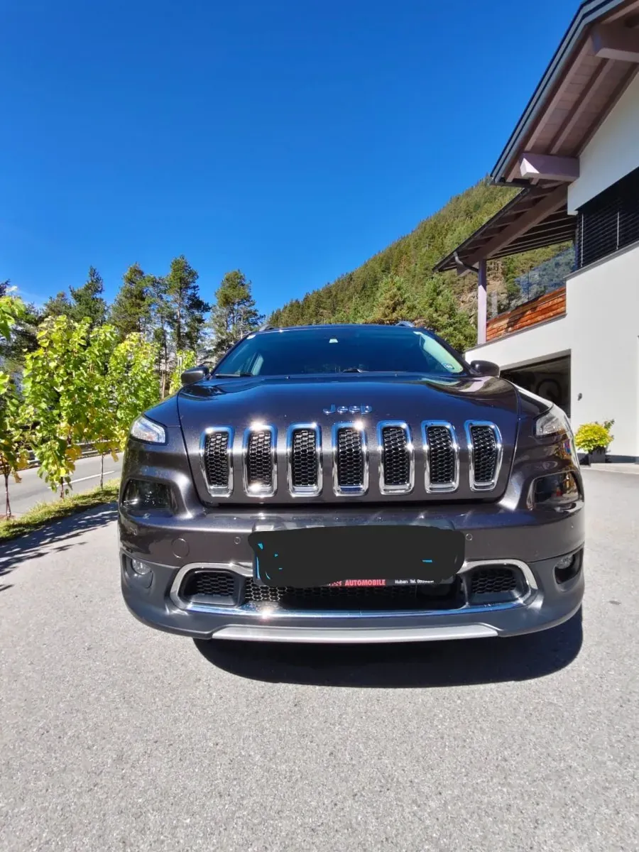 Jeep Cherokee 2018 photo 3