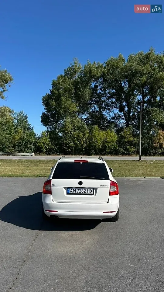 Skoda Octavia 2010 photo 5