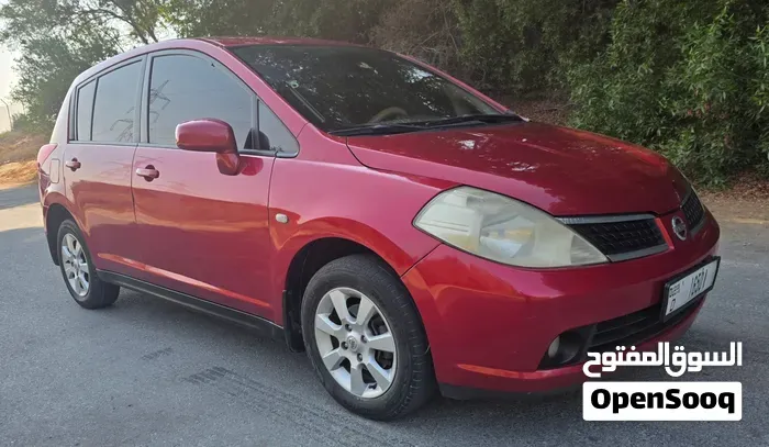 Nissan Tiida 2006 photo 2