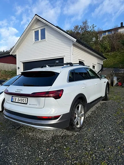 Audi E-Tron 2021 photo 3