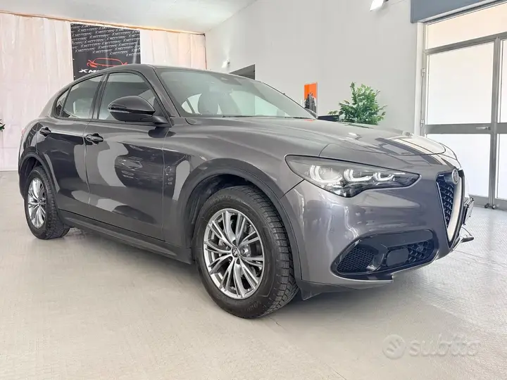 Alfa Romeo Stelvio 2023 photo 3