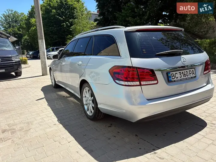 Mercedes-Benz E-Class 2015 photo 4