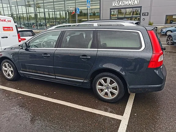 Volvo V70 2012 photo 3