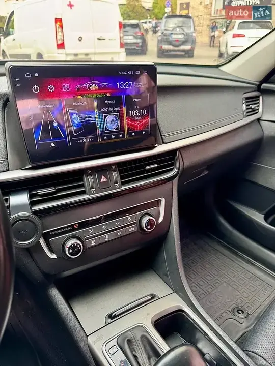 Kia K5 2018 photo 3