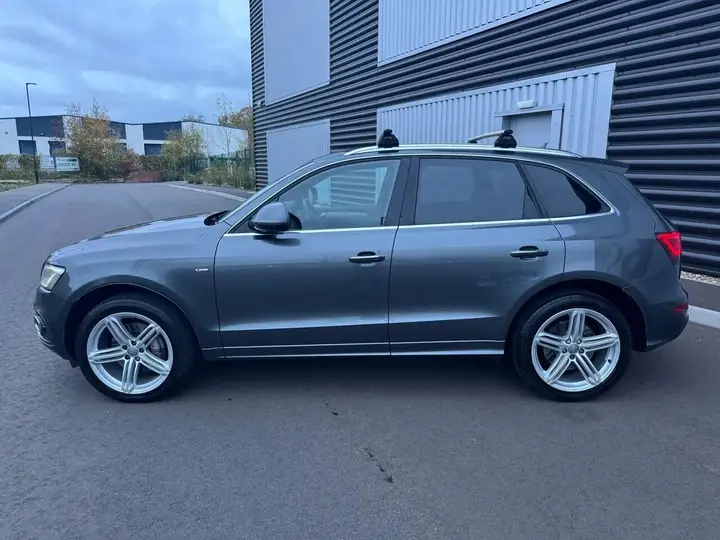 Audi Q5 2015 photo 4