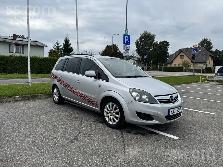 Opel Zafira 2010 photo 5