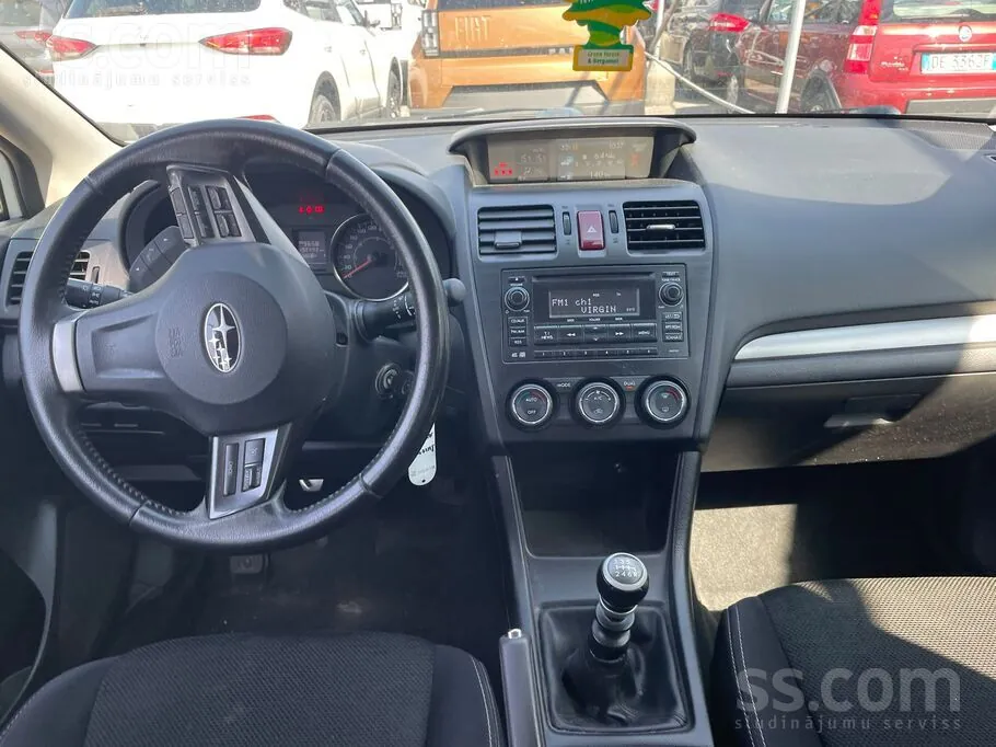 Subaru Xv 2014 photo 5