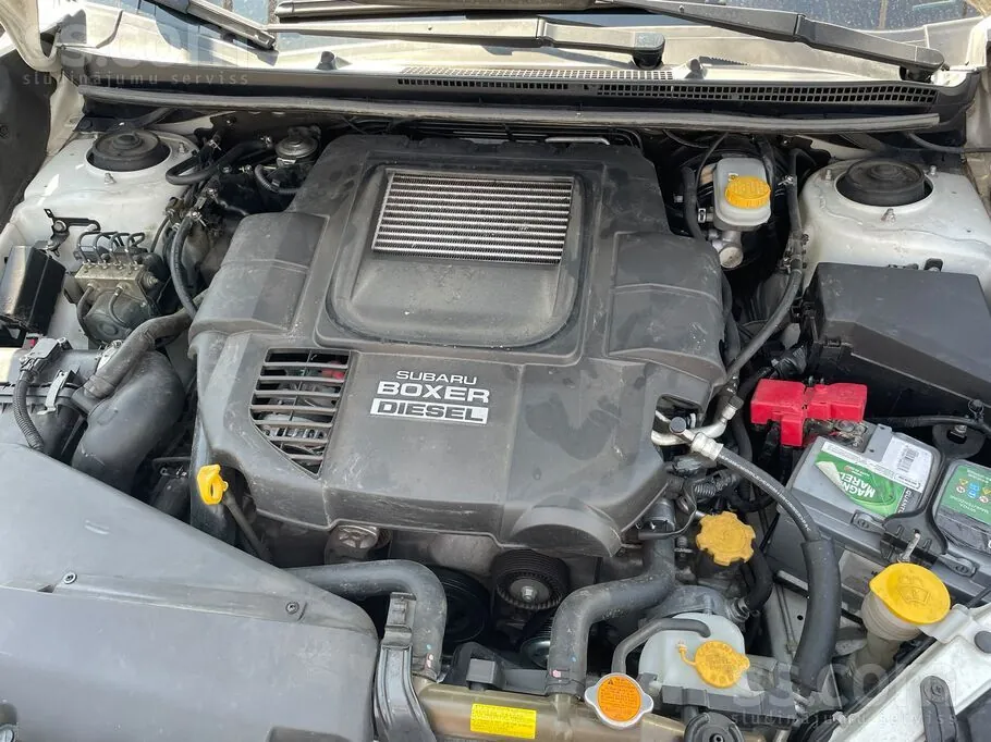 Subaru Xv 2014 photo 4