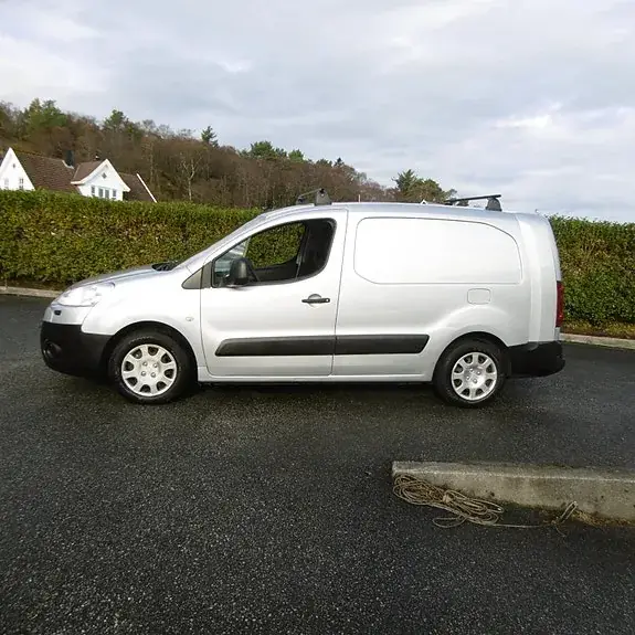 Peugeot Partner 2008 photo 2