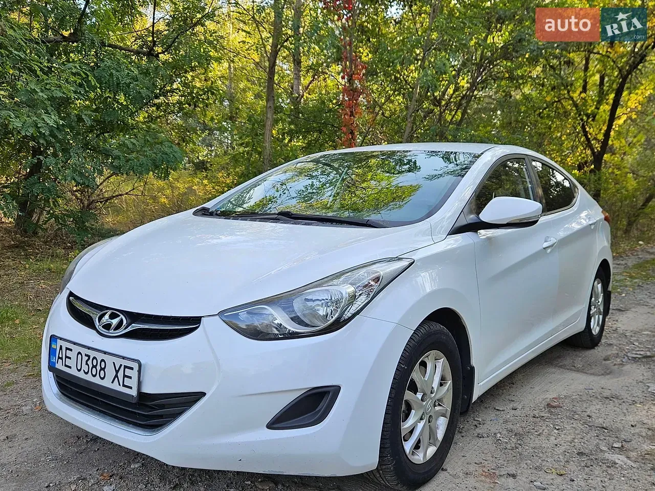 Hyundai Elantra 2013 photo 2