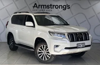 Toyota Land Cruiser Prado 2023 photo 2