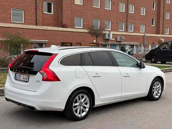 Volvo V60 2014 photo 4