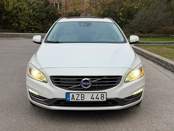 Volvo V60 2014 photo 2