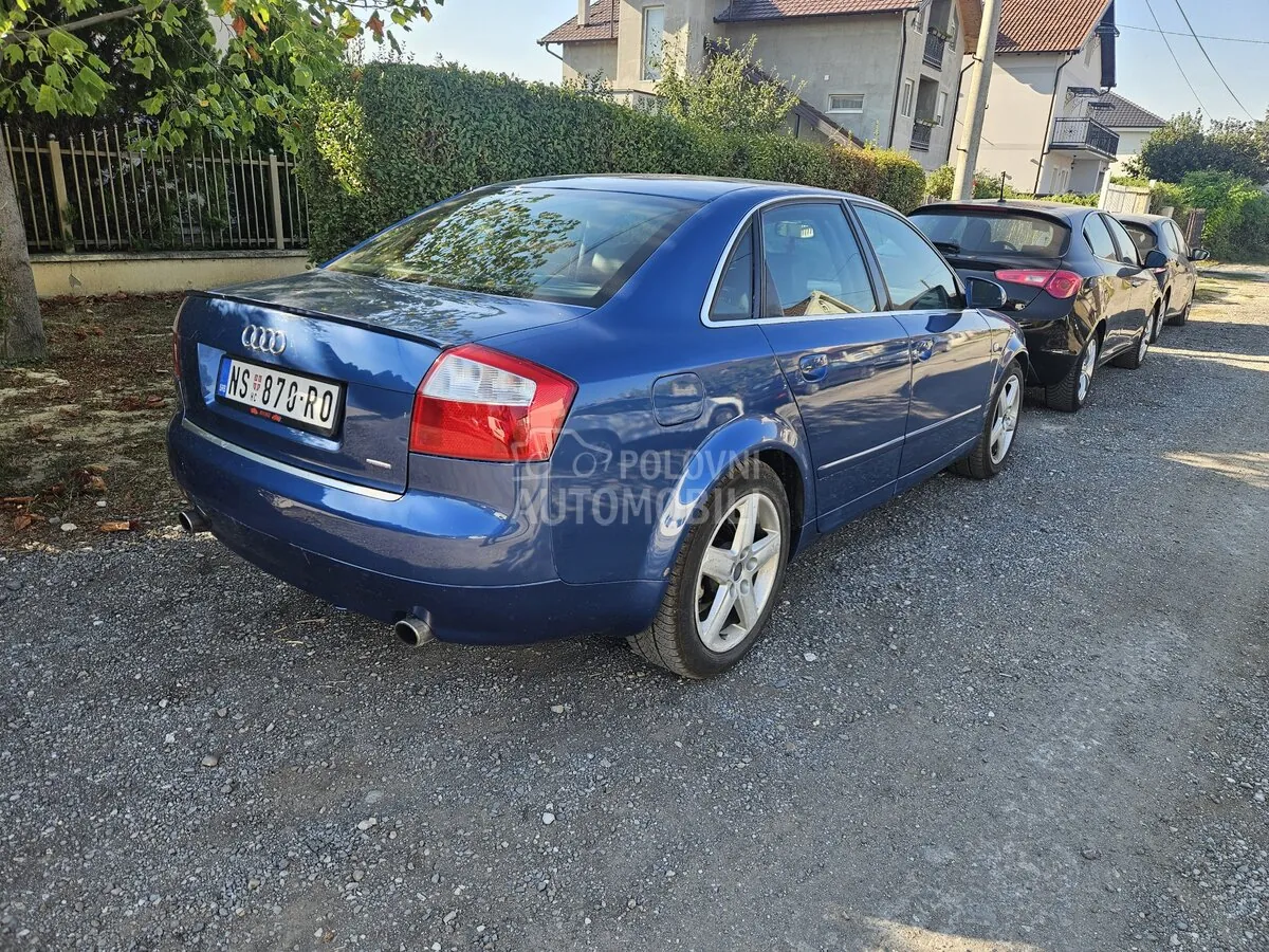 Audi A4 2001 photo 2