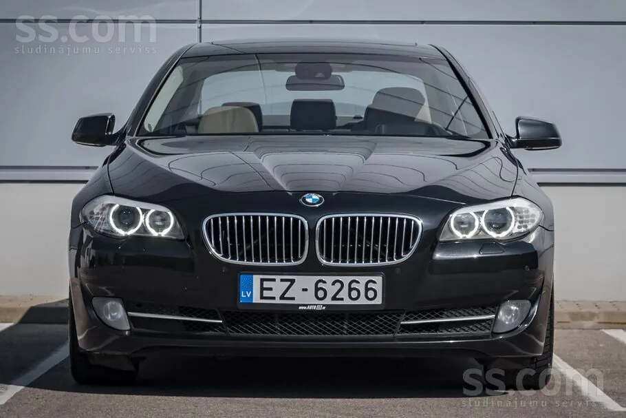 BMW 530D 2012 photo 2
